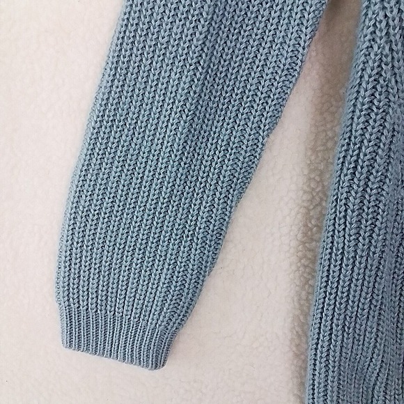 Forever 21 V-Neck Chunky Knit Sweater Size Medium in‎ Soft Green - Picture 8 of 10